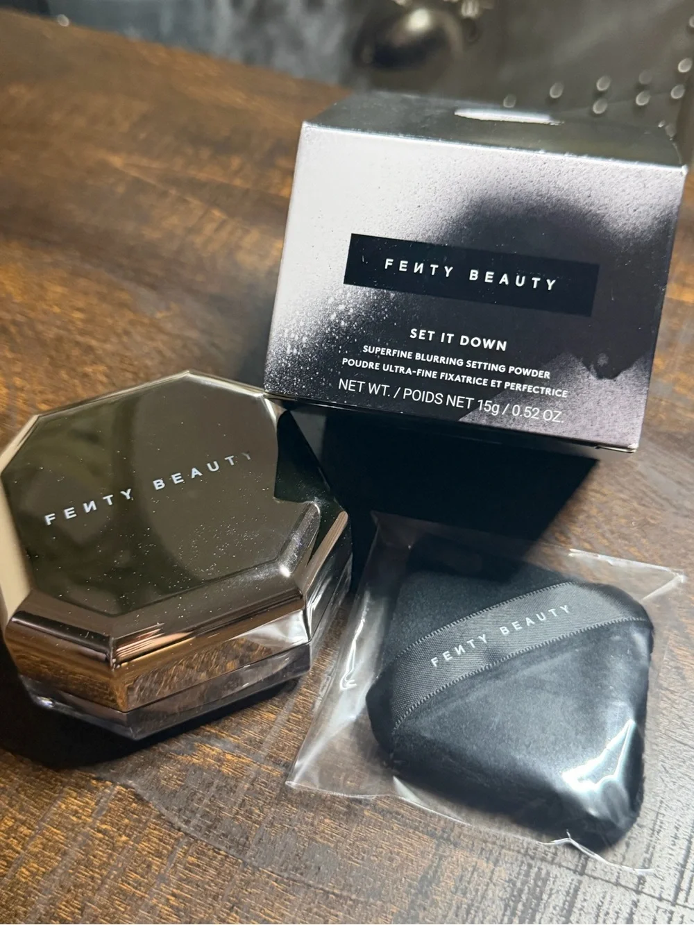 Fenty Beauty Set It Down Superfine Blurring Setting Powder - LAVENDER